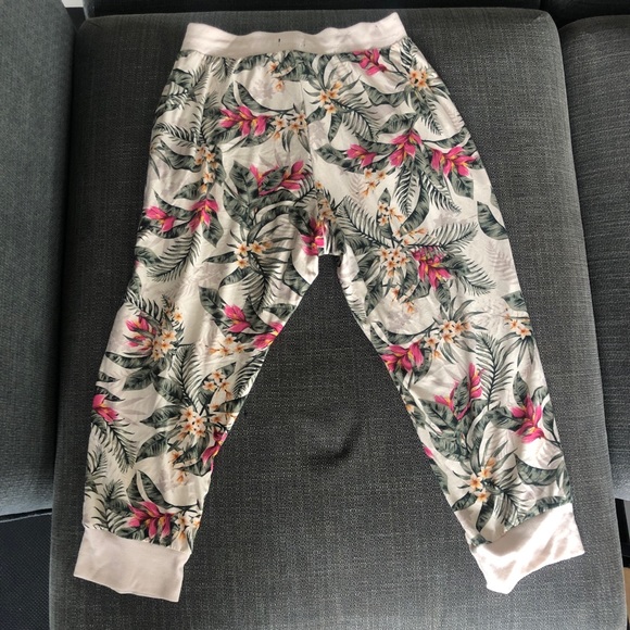 Soft Floral Joggers - Picture 3 of 4